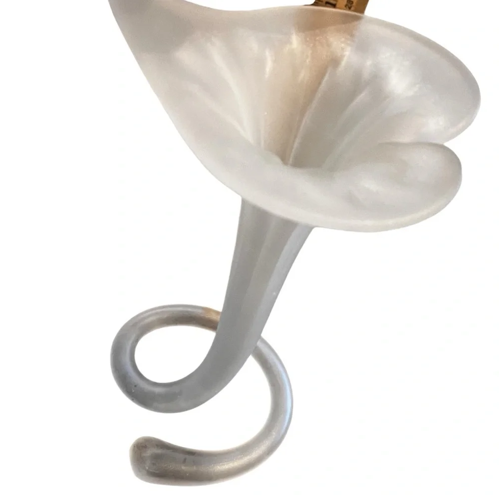 Jack In The Pulpit Trumpet Tulip Vase Frosted White Art Glass 11”
